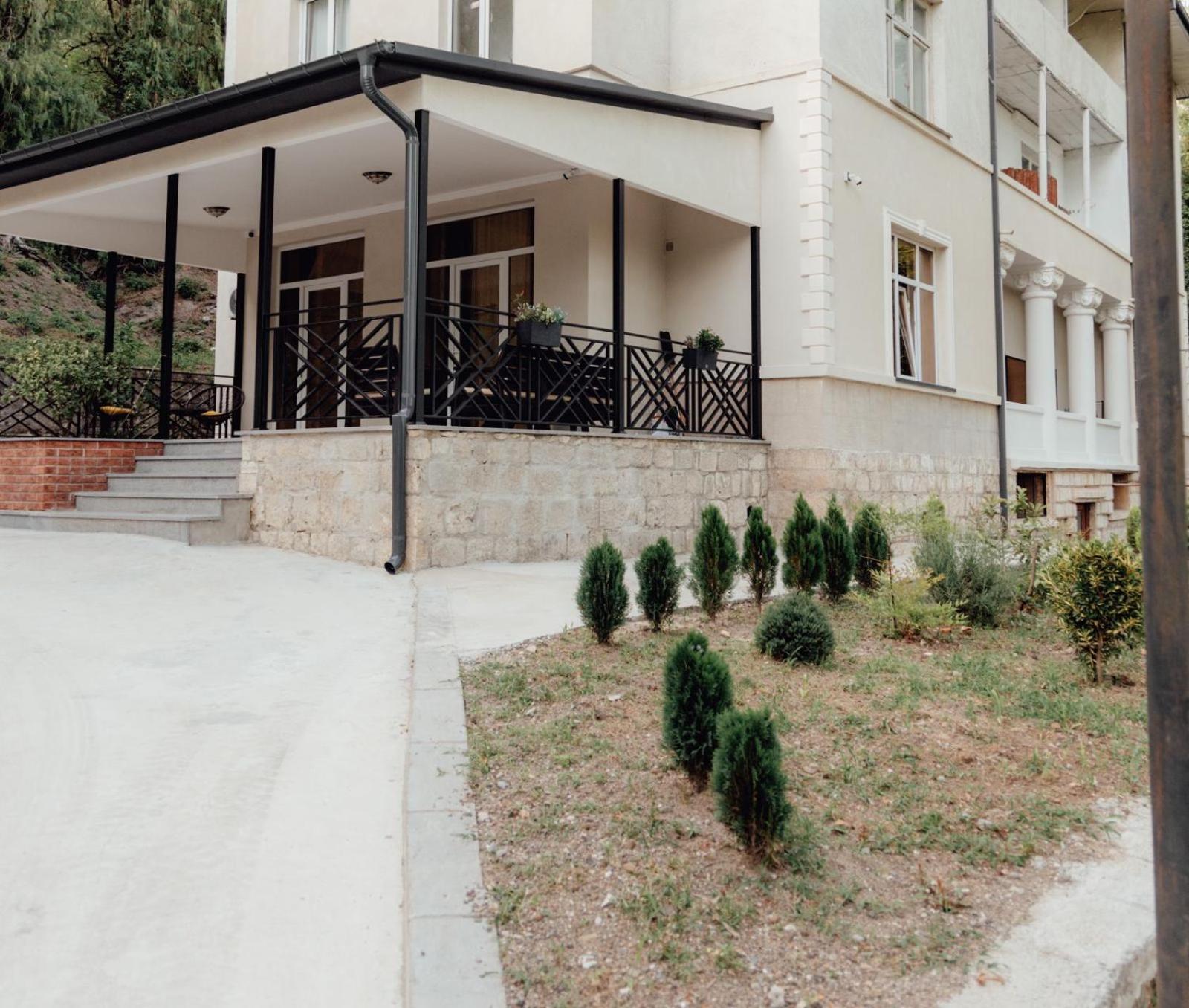 Tskaltubo Apartments エクステリア 写真
