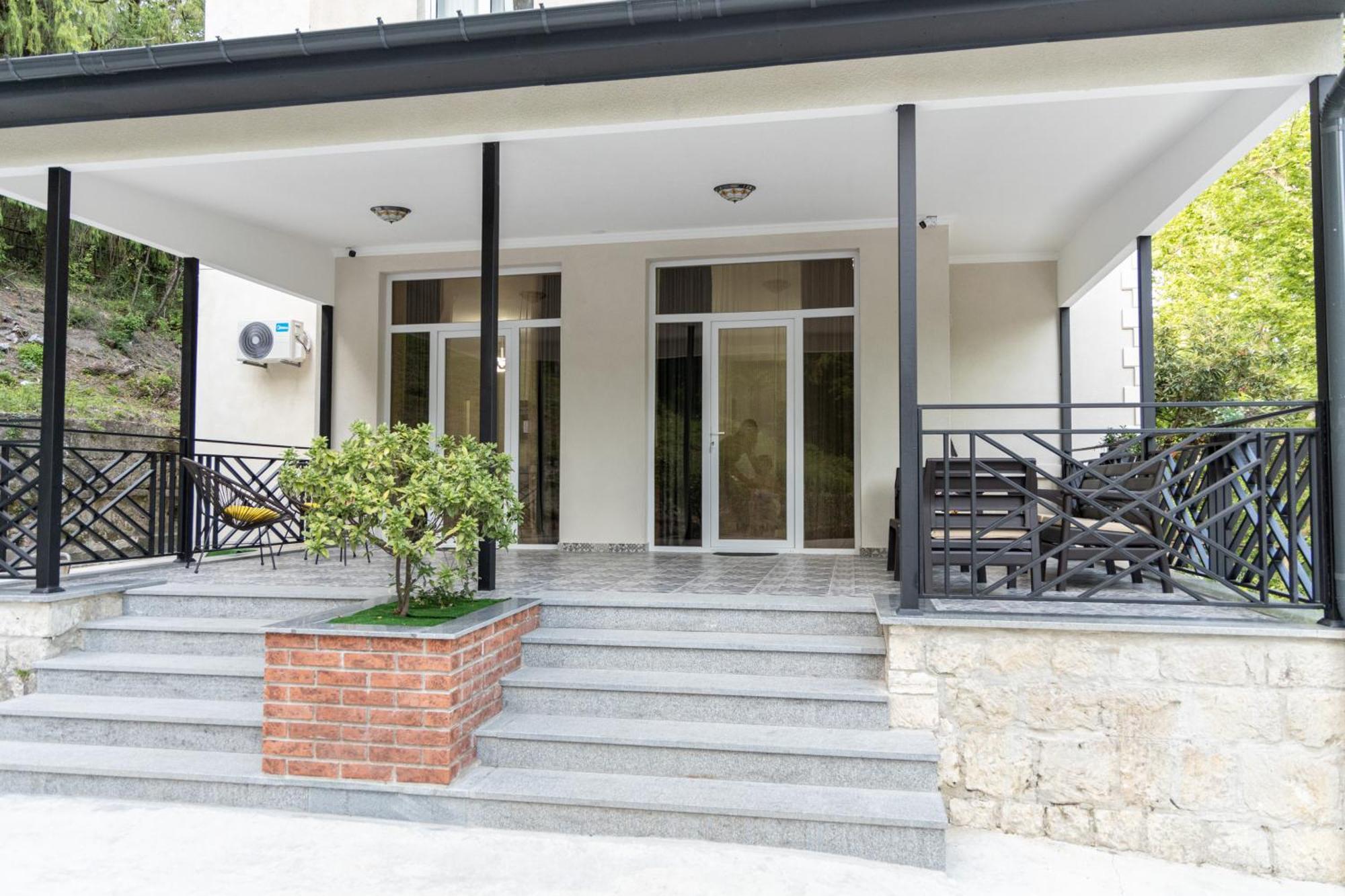 Tskaltubo Apartments エクステリア 写真
